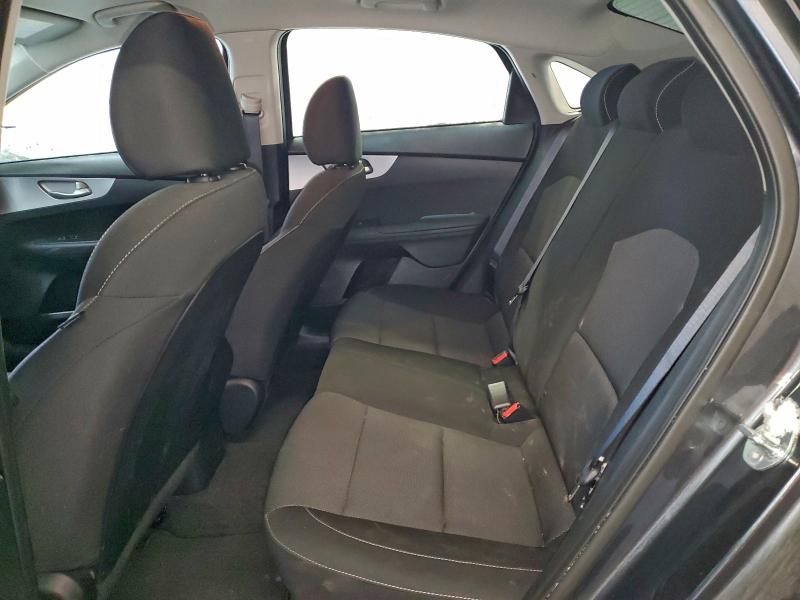 Фото 10 - KIA FORTE