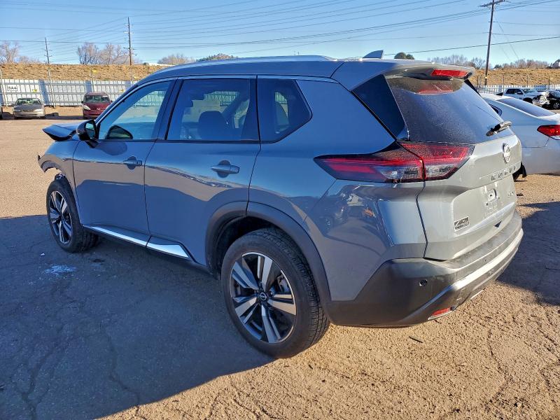 Фото 2 - NISSAN ROGUE