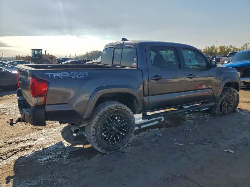 Фото 3 - TOYOTA TACOMA