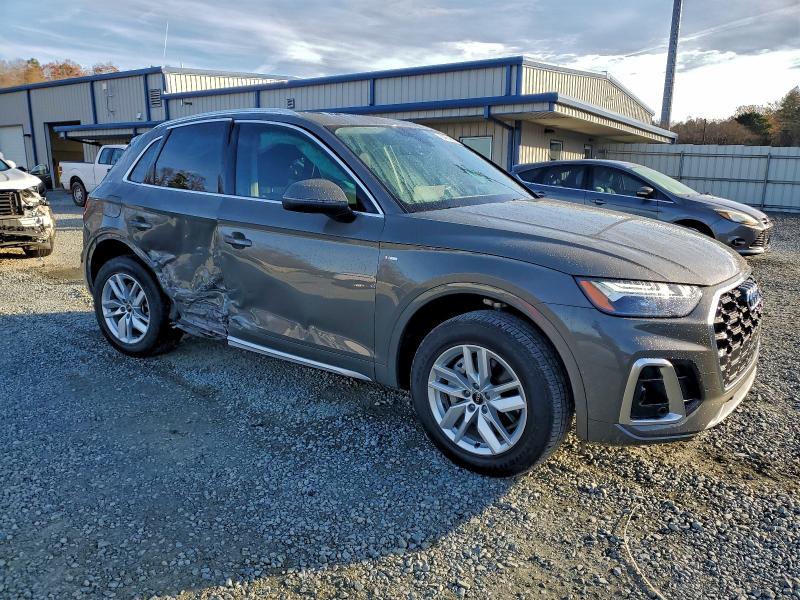 Фото 4 - AUDI Q5