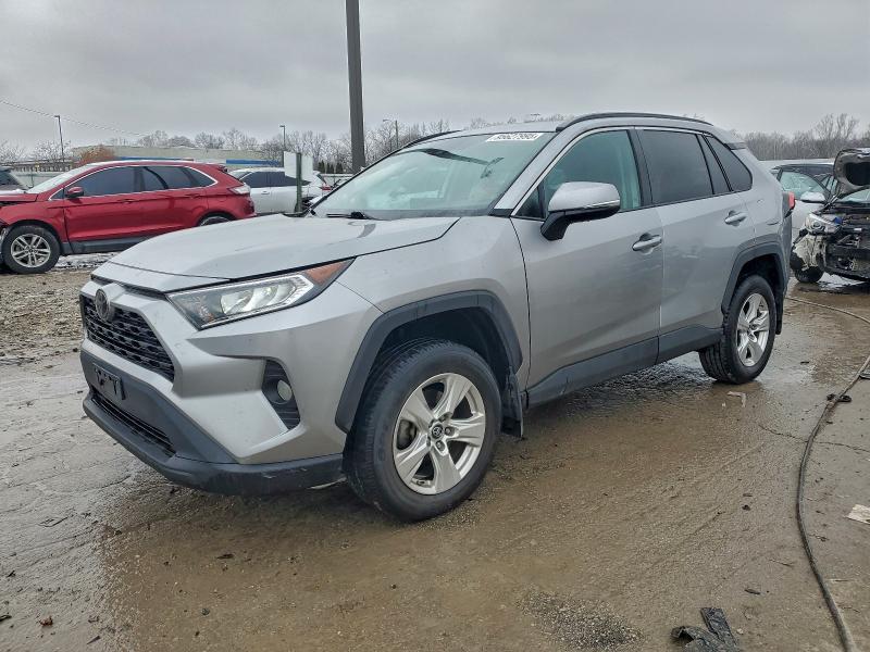 Фото 1 - TOYOTA RAV4