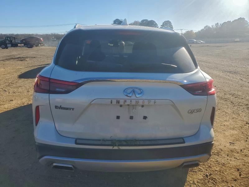 Фото 6 - INFINITI QX50