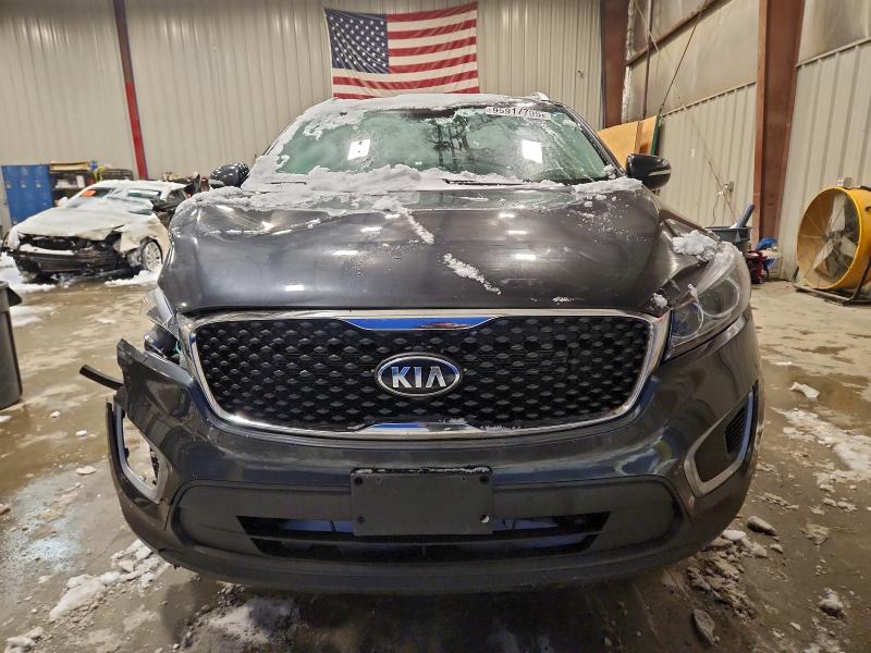 Фото 5 - KIA SORENTO