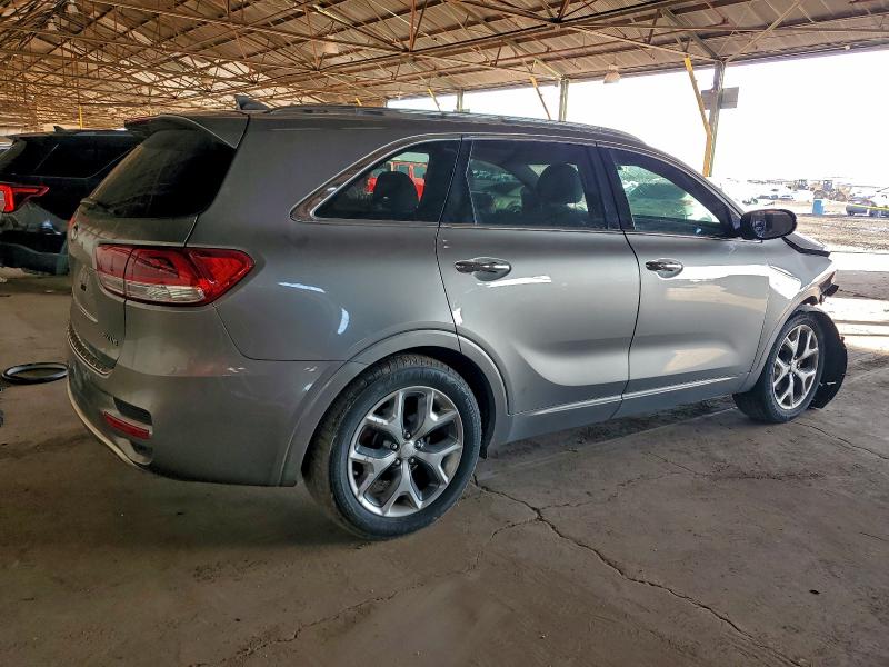 Фото 3 - KIA SORENTO