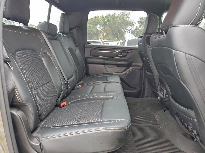 Фото 10 - RAM 1500