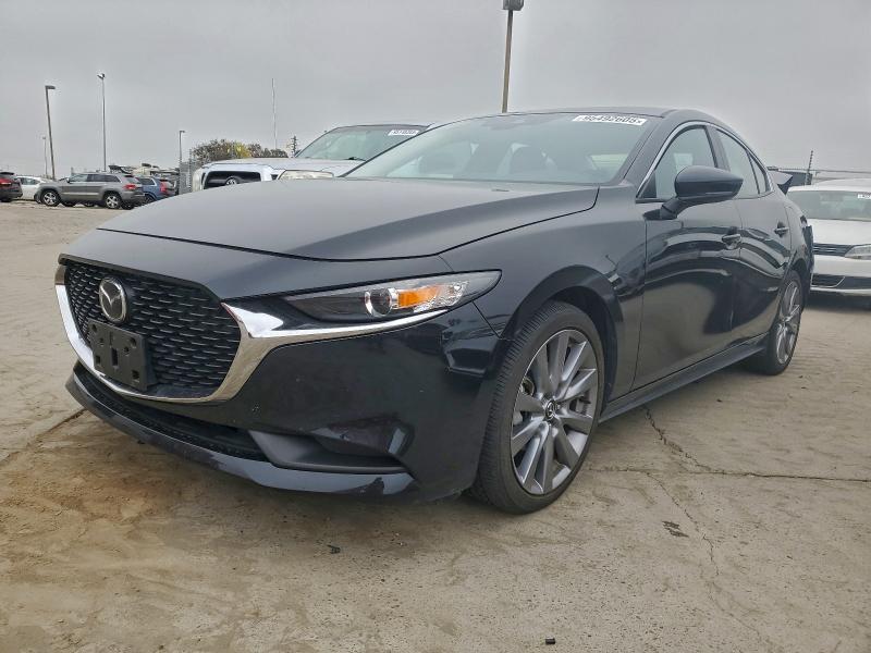 Фото 1 - MAZDA 3