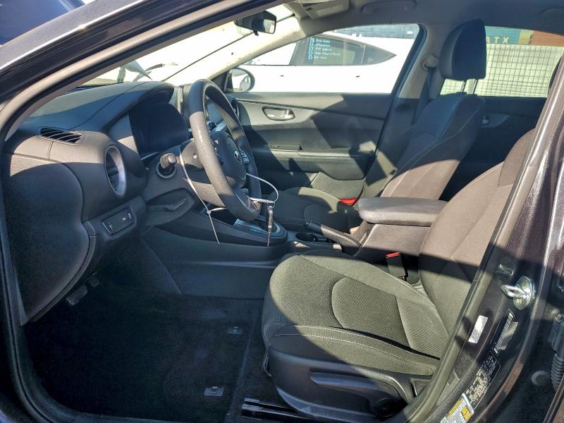 Фото 7 - KIA FORTE