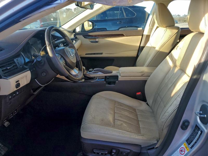 Фото 7 - LEXUS ES350