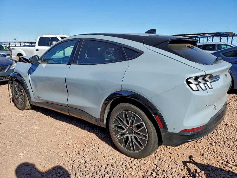 Фото 2 - FORD MUSTANG