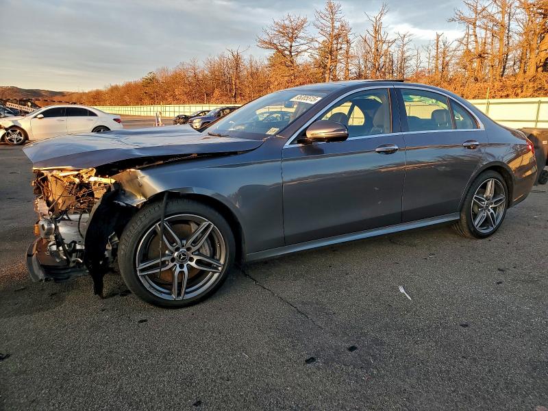 Фото 1 - MERCEDES-BENZ E-CLASS
