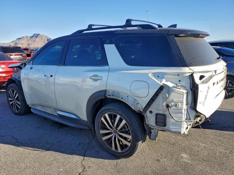 Фото 2 - NISSAN PATHFINDER