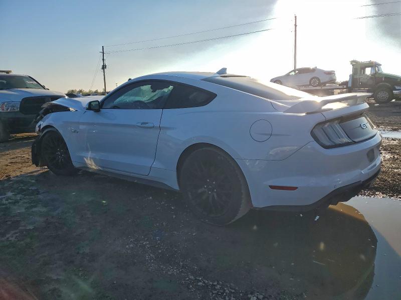 Фото 2 - FORD MUSTANG