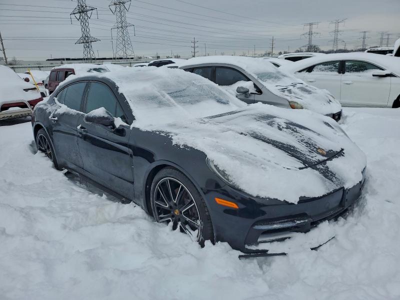 Фото 4 - PORSCHE PANAMERA