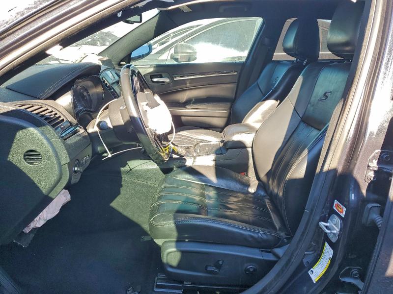 Фото 7 - CHRYSLER 300