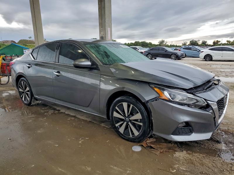 Фото 4 - NISSAN ALTIMA