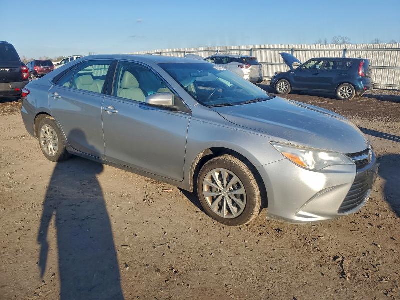 Фото 4 - TOYOTA CAMRY