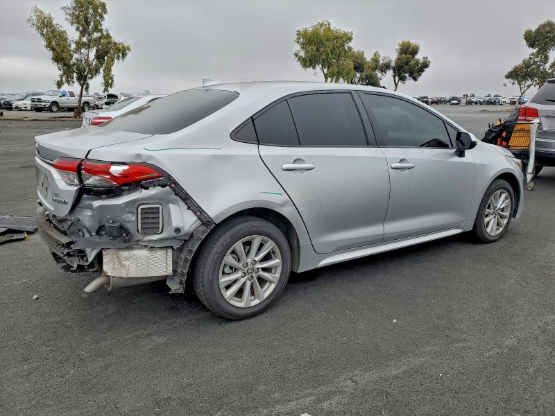 Фото 3 - TOYOTA COROLLA