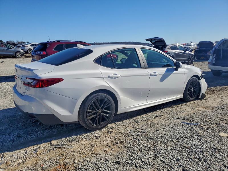 Фото 3 - TOYOTA CAMRY