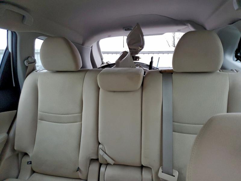 Фото 10 - NISSAN ROGUE