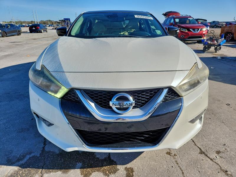 Фото 5 - NISSAN MAXIMA