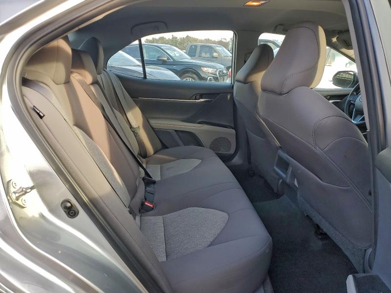 Фото 10 - TOYOTA CAMRY