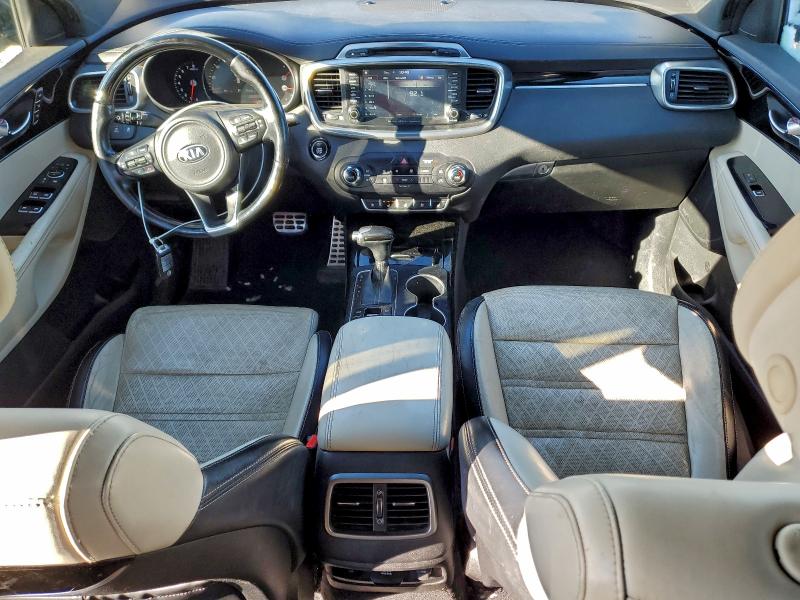 Фото 8 - KIA SORENTO