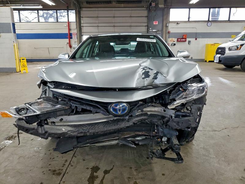 Фото 5 - TOYOTA CAMRY