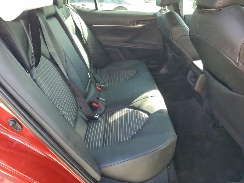 Фото 10 - TOYOTA CAMRY