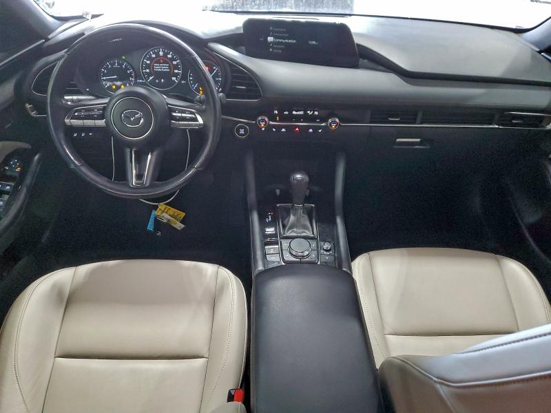 Фото 8 - MAZDA 3