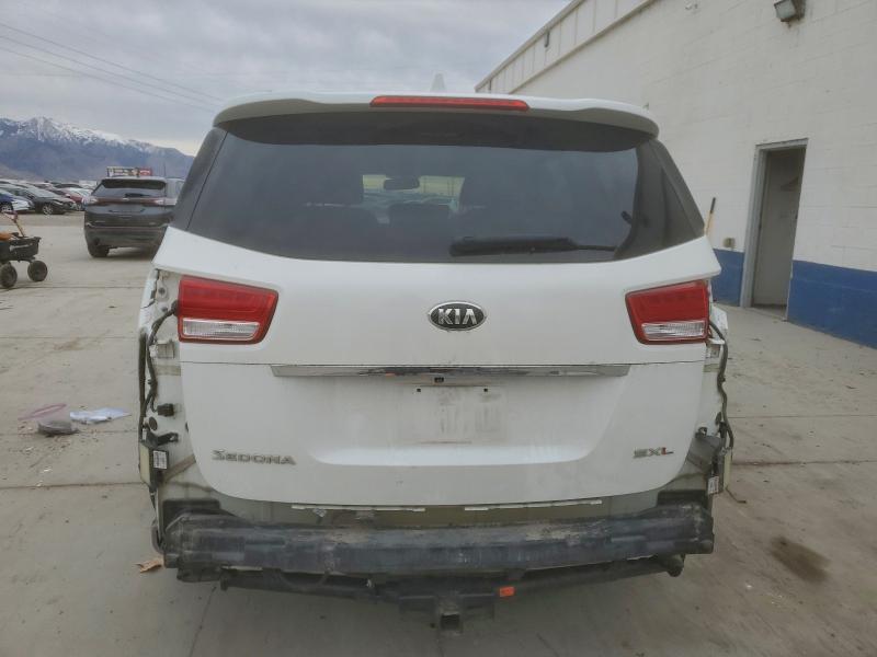 Фото 6 - KIA SEDONA