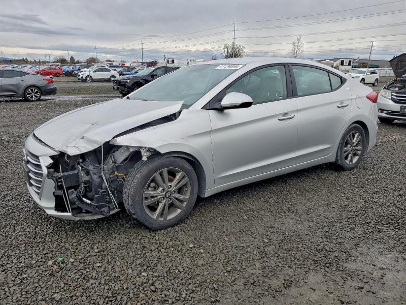 Фото 1 - HYUNDAI ELANTRA