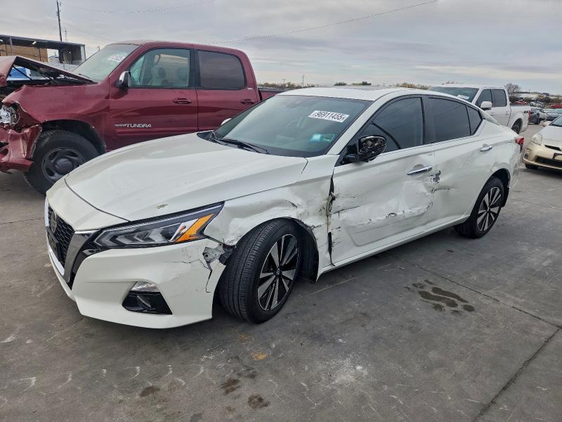 Фото 1 - NISSAN ALTIMA