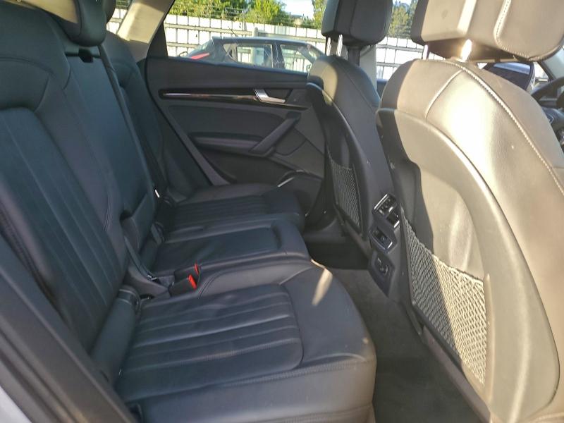 Фото 11 - AUDI Q5