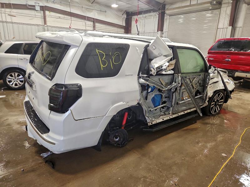 Фото 3 - TOYOTA 4RUNNER