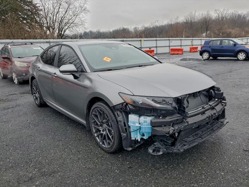 Фото 4 - TOYOTA CAMRY