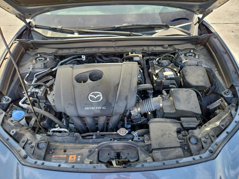 Фото 12 - MAZDA CX30