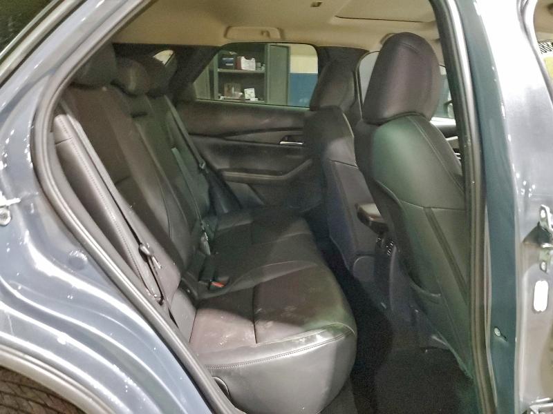 Фото 11 - MAZDA CX30