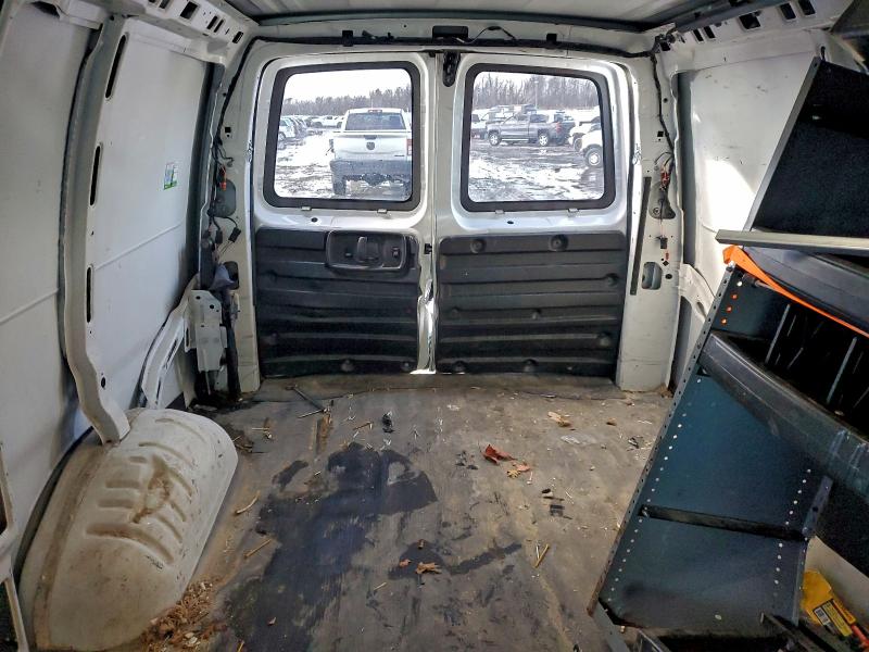 CHEVROLET EXPRESS 2017 VIN 1GCWGAFF0H1351195