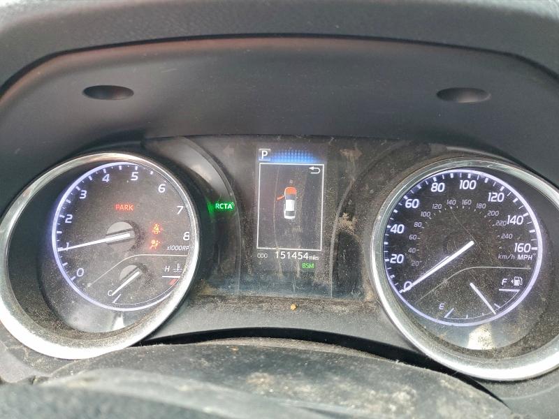 Фото 9 - TOYOTA CAMRY