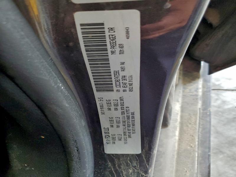 Фото 12 - CHRYSLER 200