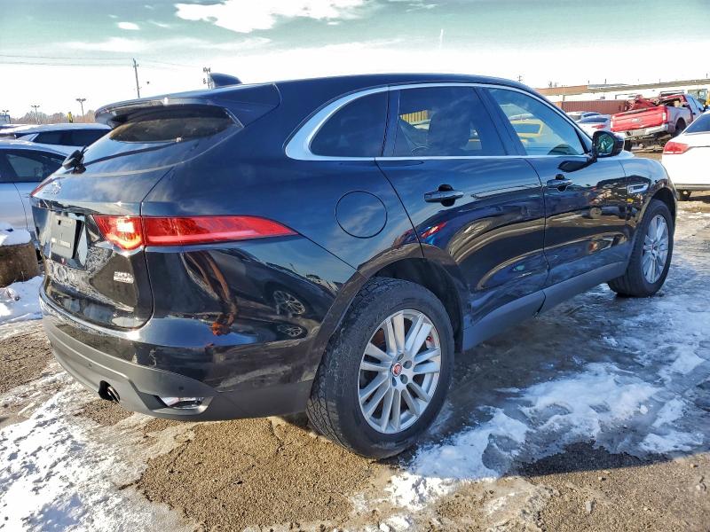 Фото 3 - JAGUAR F-PACE