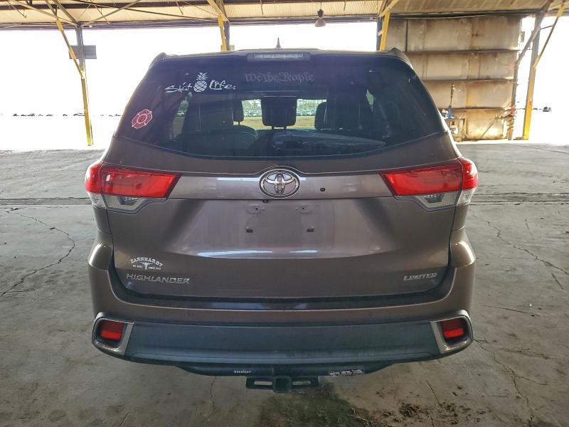 Фото 6 - TOYOTA HIGHLANDER