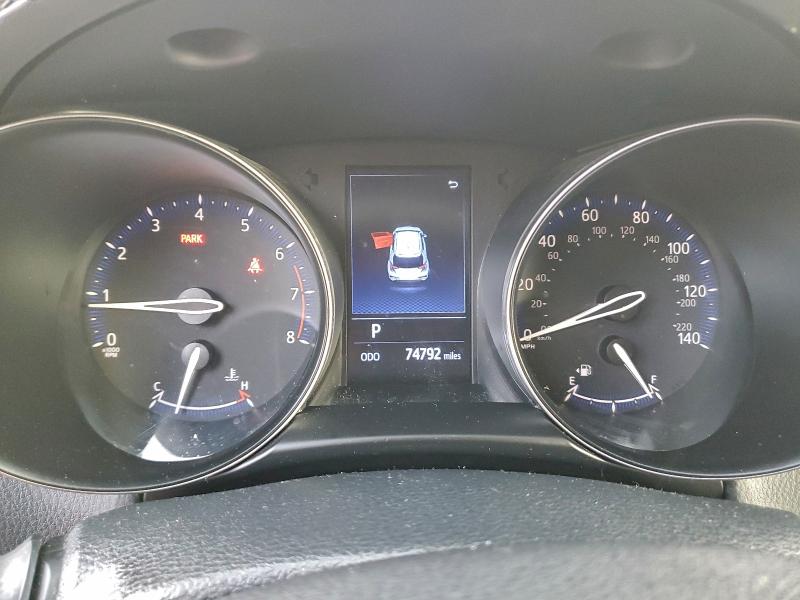 Фото 9 - TOYOTA C-HR