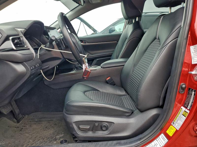 Фото 7 - TOYOTA CAMRY