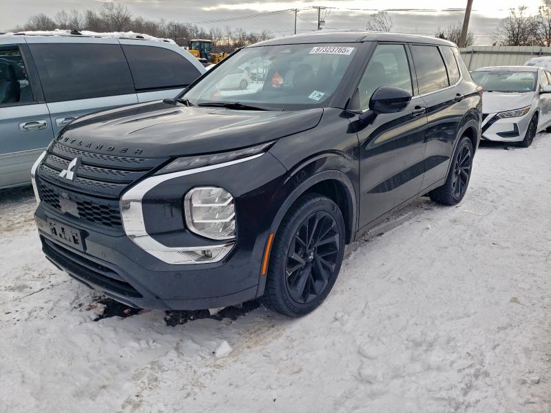 Фото 1 - MITSUBISHI OUTLANDER