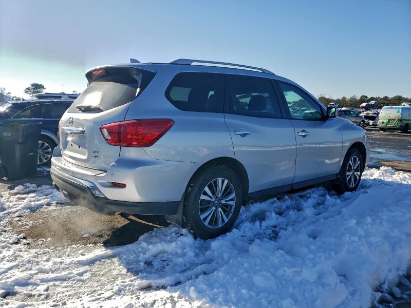 Фото 3 - NISSAN PATHFINDER