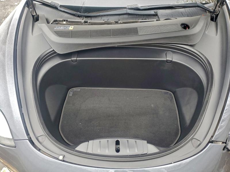 Фото 11 - TESLA MODEL 3