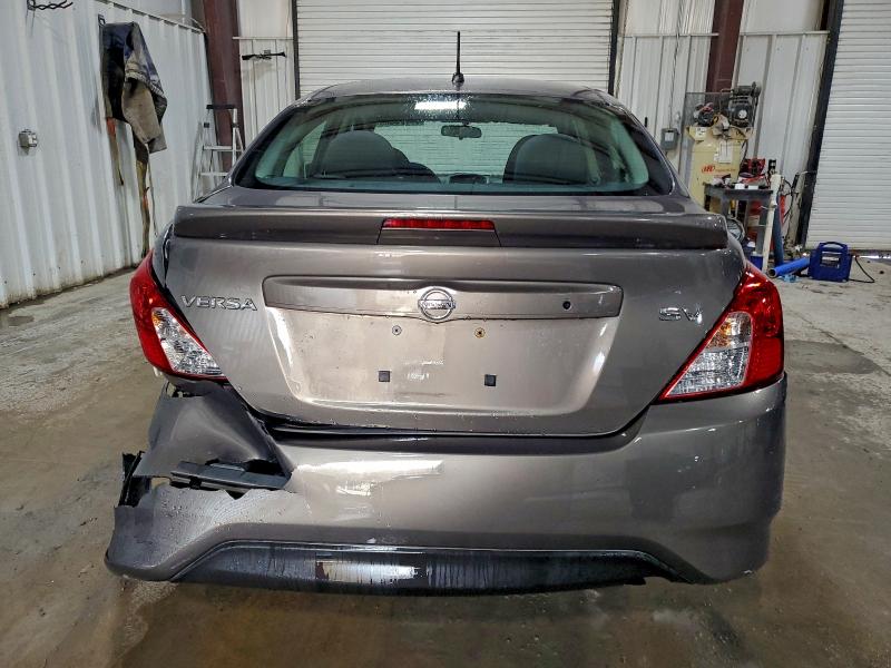 Фото 6 - NISSAN VERSA