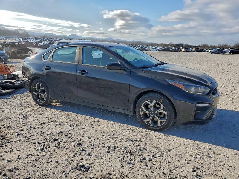 Фото 4 - KIA FORTE