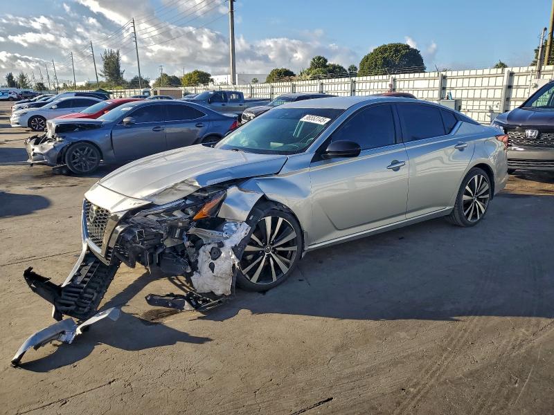 Фото 1 - NISSAN ALTIMA